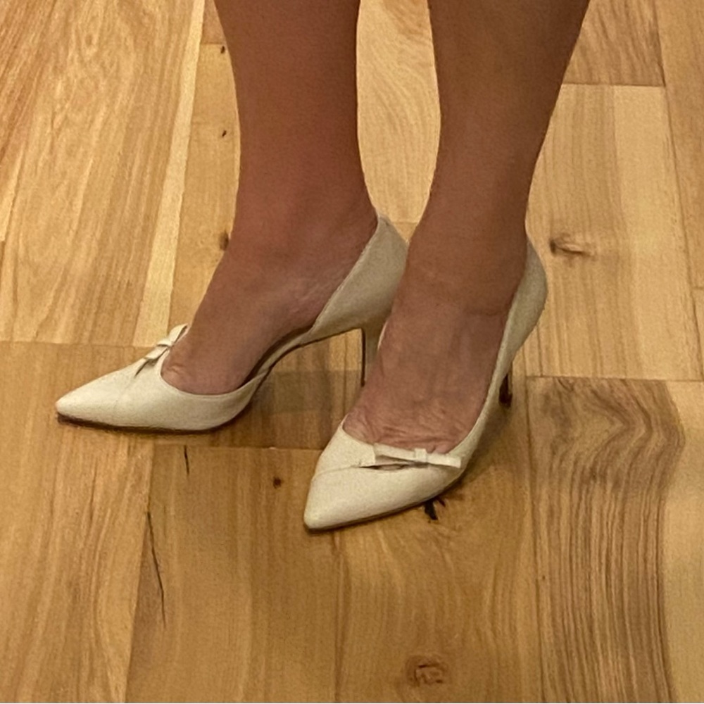 Cream heels, perfect for weddings but also appropriate for daytime.